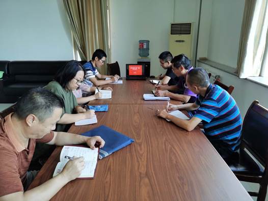 84d44bf995a2a9c8d66a7c35ad3da71